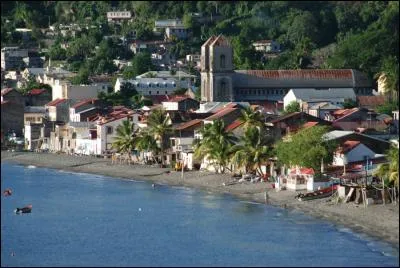 Quel écrivain entame le début de son roman dans cette commune ?