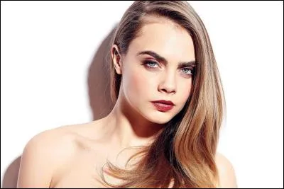 Combien mesure Cara Delevingne ?