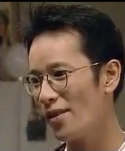 Comment s'appelle le fiancé de Béa ?