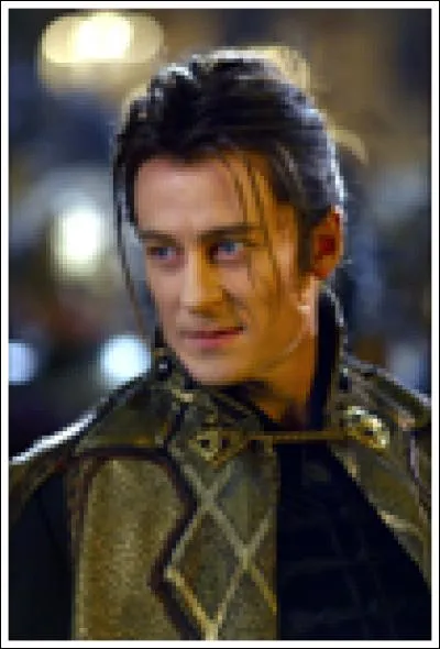 Lucy est de plus en plus malade et perd petit à petit sa beauté. Comment Van Helsing, son ancien professeur, va-t-il l'aider ?