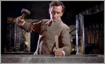 Van Helsing veut examiner le corps de Lucy ; mais que va-t-il découvrir en ouvrant sa tombe ?