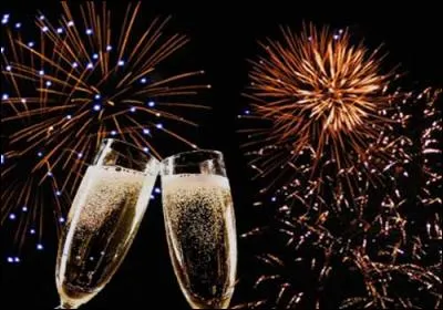 C'est un vin effervescent qui remplacera le champagne ! La clairette de Die ! Nous sommes allés la chercher directement à Die chez le producteur :