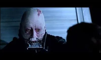 Qui retire le masque de Dark Vador ?