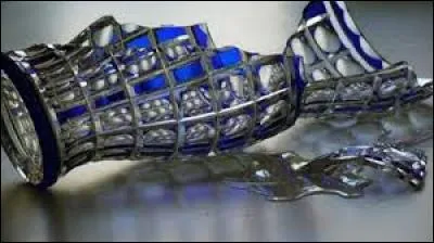 Un de vos amis casse sans le faire exprès un vase que vous adorez, vous...