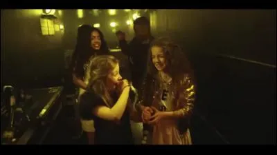 La premi&egrave;re chanson des Kids est :