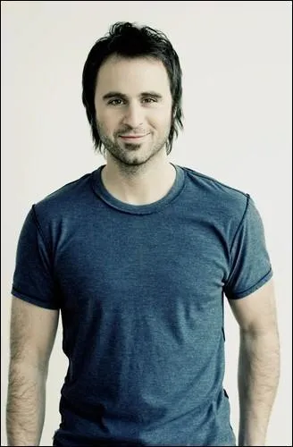 Il s'appelle Louis-Jos Houde et il...