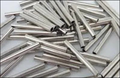 Le métal est un matériau. C'est aussi...