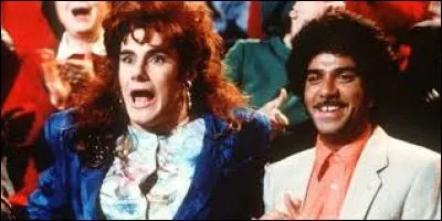 Pourquoi Bernard et Pascal se déguisent-ils pour une émission télé ?