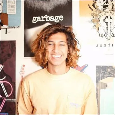 Fait-il partie du Magcon ?