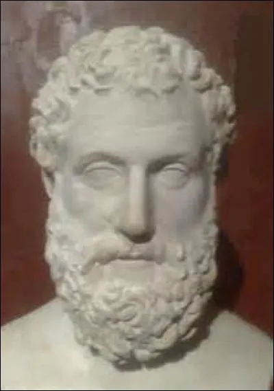 Un gros rapace a laissé tomber ___ sur la tête d'Eschyle.