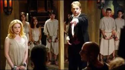 Épisode 7 : Le patron de Paige est tué par un démon, elle découvre rapidement que ce dernier avait fait un pacte avec un démon en échange de son âme. Que fait-elle pour le sauver ?