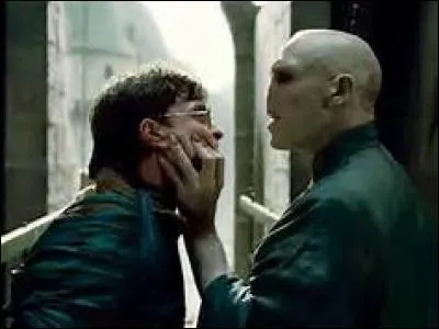 Lequel de tes parents est mort le premier ?