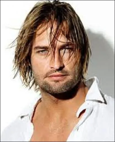 Qui interprète James Ford plus connu sous le nom de Sawyer ?