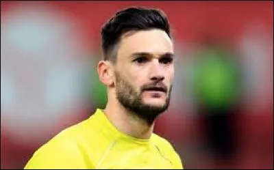 Dans quelle équipe Hugo Lloris joue-t-il ?