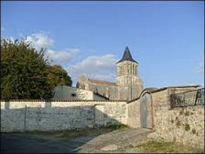 Aujourd'hui, je vous emmène à Bords, en Charente-Maritime. Village de l'arrondissement de Saint-Jean-d'Angély, il se situe dans la nouvelle région ...