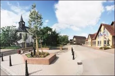 Nous nous trouvons à Hegeney. Village Bas-Rhinois, il se situe dans la nouvelle région ...