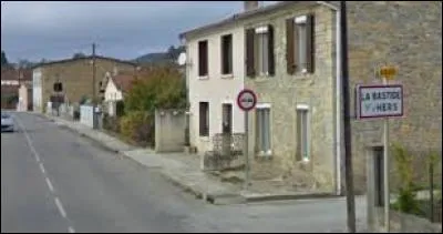 Village Ariégeois de l'arrondissement de Pamiers, La Bastide-sur-l'Hers se situe dans l'ancienne région ...
