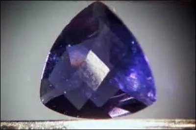 Quel est le nom de cette pierre ?