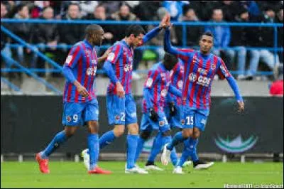 Quel est le nom du stade de Caen ?