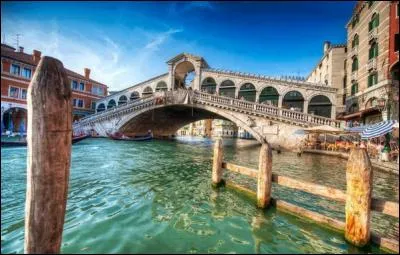 Quand la ville de Rome a-t-elle été fondée ?