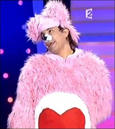 Jérémy fait référence à deux de ses camarades de l'émission ONDAR pendant son spectacle, l'un d'entre eux étant :