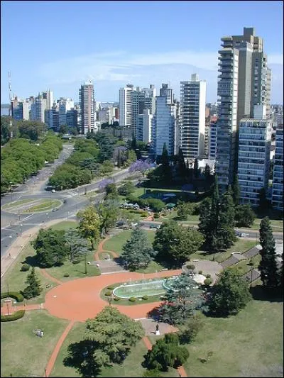 De quel pays Rosario est-elle la troisième ville ?