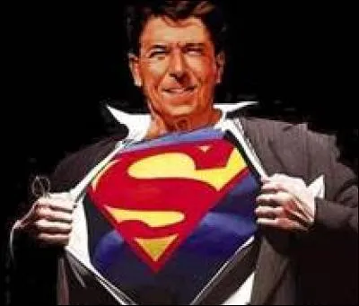 Quel président américain a gagné les primaires avec son programme "America is back" ?