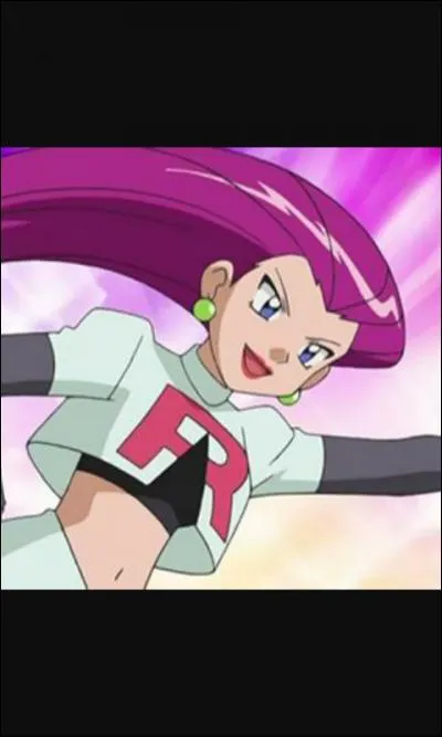 Dans la Team Rocket, comment s'appelle la femme ?