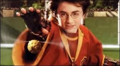 Dans quel livre Harry attrape-t-il le Vif d'or en l'avalant presque ?