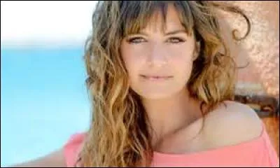 Où Mélanie s'est-elle installée à son retour à Marseille ?