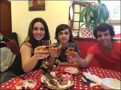 Quel âge a Esteban ? (Question écrite le 13 août 2016 )