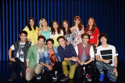 De combien de personnes est constitué le cast de Soy Luna ? (les jeunes)