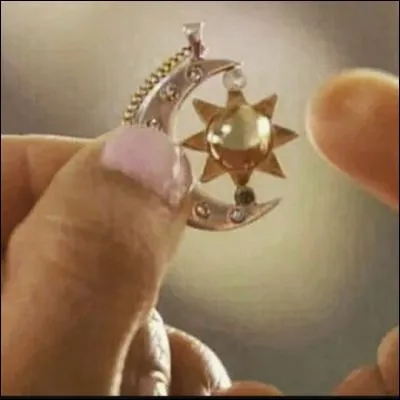 Quelle est la vraie identité de Luna ?