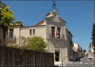Village languedocien, Saussan se situe dans le département ...