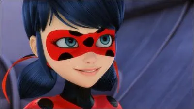 Dans le dessin animé "Miraculous, les aventures de Ladybug et Chat Noir", comment s'appelle le personnage principal ?