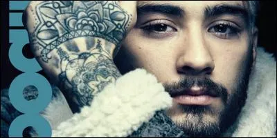 En 2012, avec qui était Zayn Malik des One Direction ?