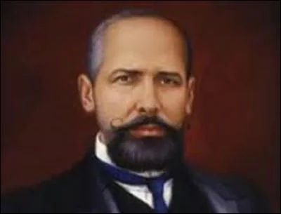 14 septembre 1911, alors que le Premier ministre russe assiste à l'opéra de Kiev avec la famille impériale à une représentation du "Conte du tsar", un opéra fantastique, deux coups de feu éclatent le blessant grièvement. L'auteur de ce geste se nomme Dmitri Bogrov, un radical de gauche et agent de la police secrète "Okhrana". Mais quel est le nom du chef du gouvernement russe qui fut touché ?