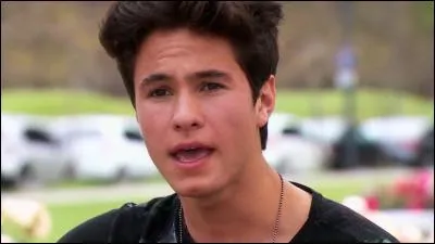 Comment s'appelle cette chanson ?