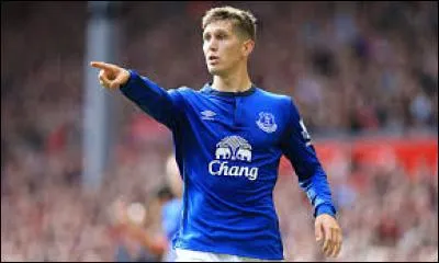Début août, John Stones a rejoint Manchester City et est devenu le transfert record pour un défenseur. Quel est le montant du transfert ?
