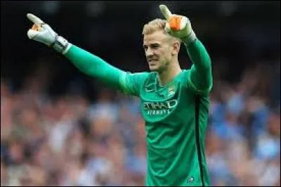 Il y a quelques jours, Pep Guardiola a déclaré vouloir se séparer de Joe Hart. Quel gardien est pressenti pour le remplacer ?