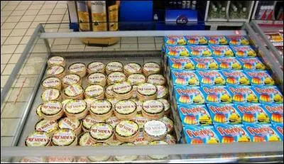 Encore un superbe film, Auteuil y joue un fils de famille dépressif partant visiter les supermarchés du groupe. Il se pose à Limoges et sème le trouble dans la vie bien rangée du gérant (Marielle).