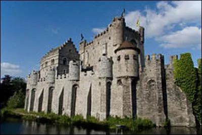 Quel est le château d'Edimbourg ?