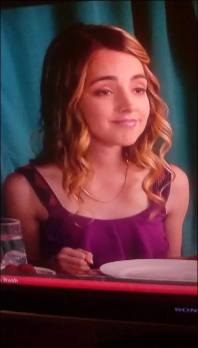 Comment s'appelle la petite amie de Kendall ?