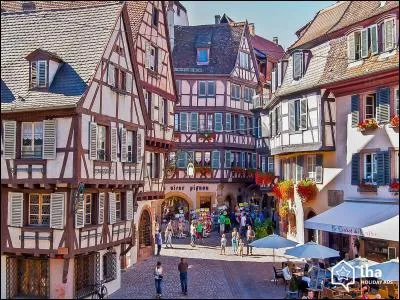 De quelle nouvelle région le Haut-Rhin fait-il partie ?