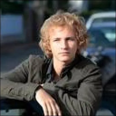 Quel accident Julien a-t-il eu ?