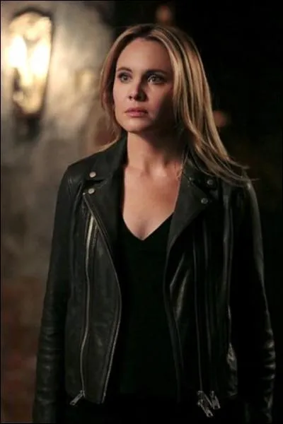 Si je vous dis Leah Pipes...