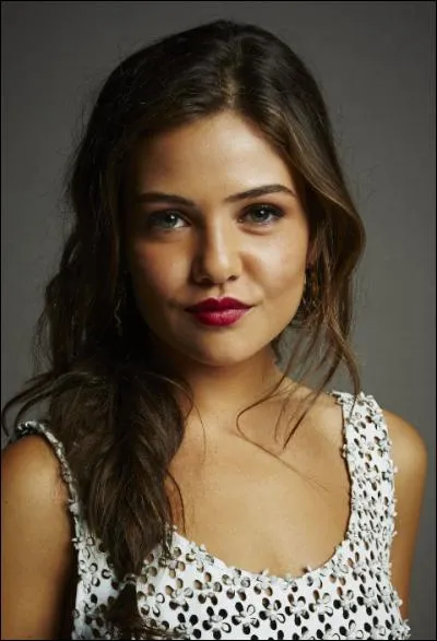 Si je vous dis Danielle Campbell...