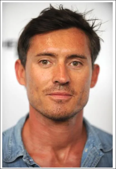 Si je vous dis Casper Zafer, il s'agit forcément de (des)...