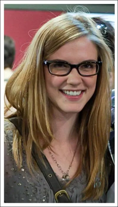 Si je vous dis Sara Canning, il s'agit forcément de (des)...