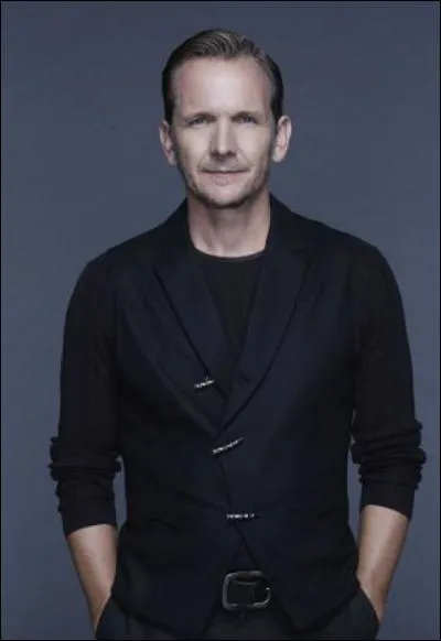 Si je vous dis Sebastian Roche, il s'agit forcément de (des)...